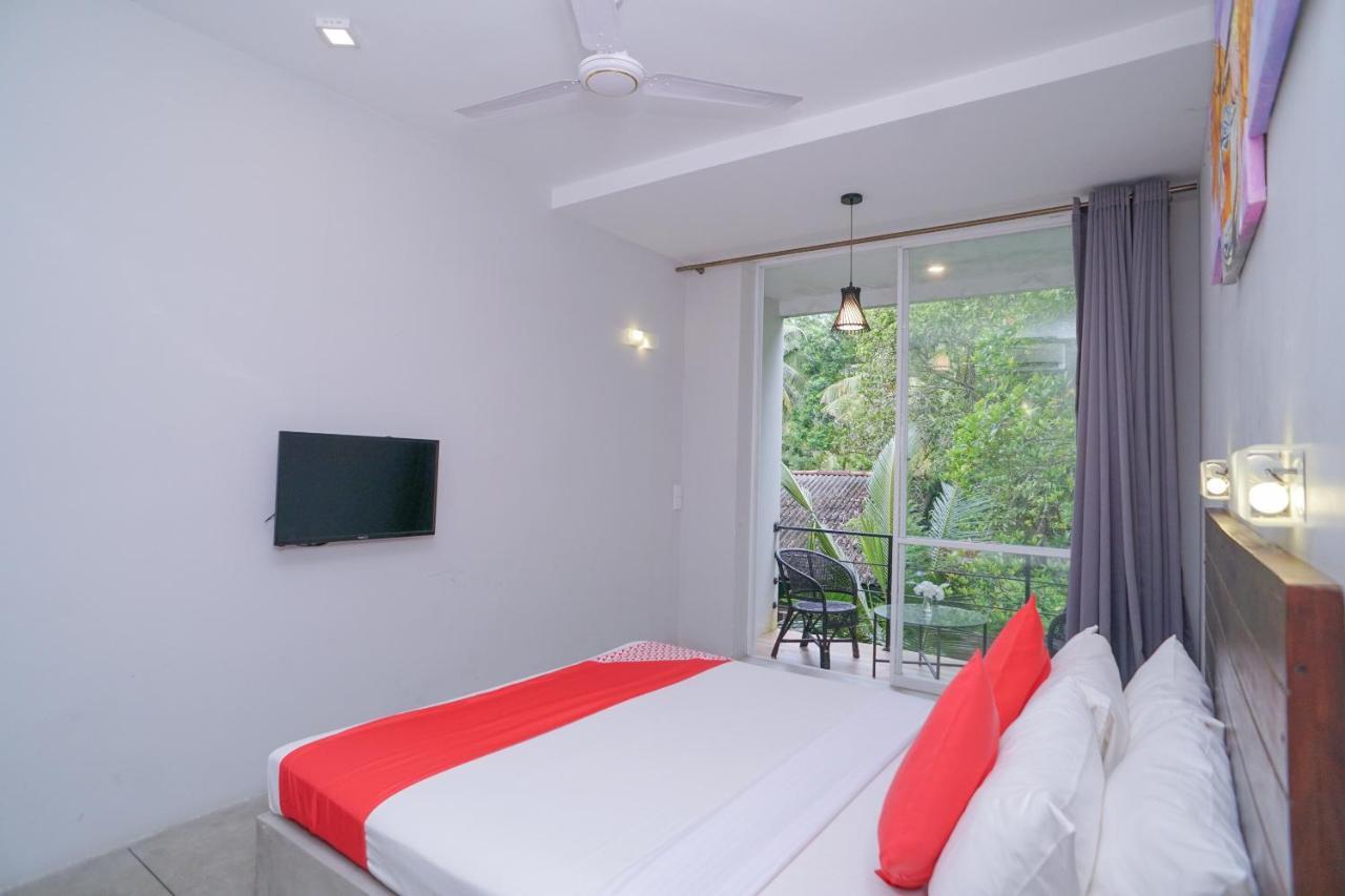 Chariot Lodge Hikkaduwa Exterior photo